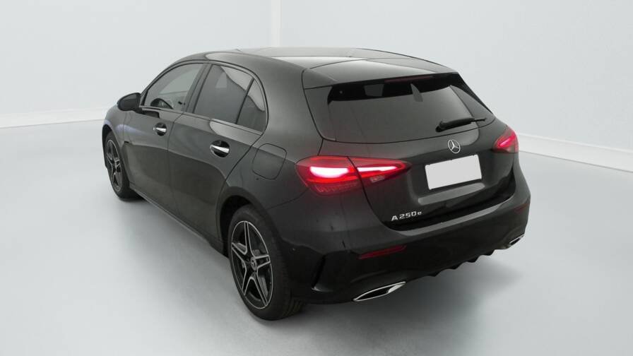 Mercedes Classe a CLASSE A 250 e Hybrid EQ 8G-DCT AMG Line
