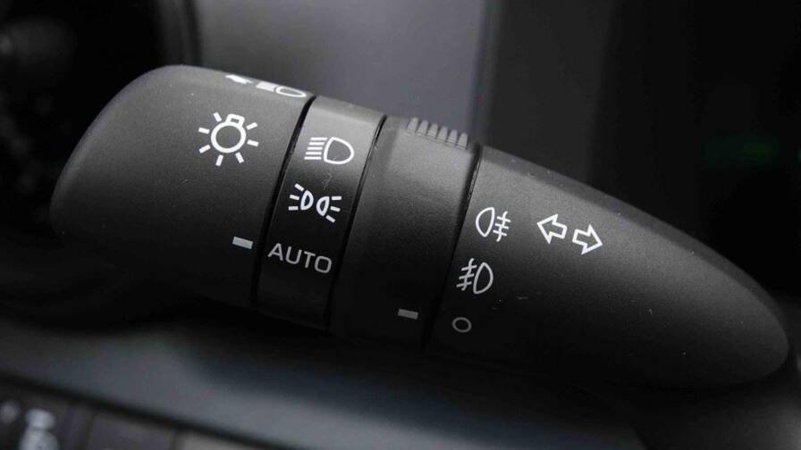 Toyota C-hr C-HR 1.8 Hybrid 140 CVT Dynamic