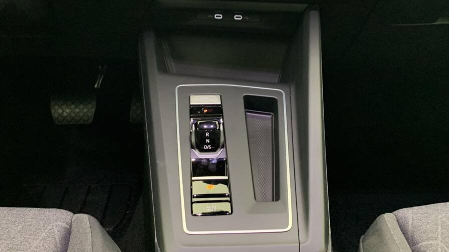 Volkswagen Golf GOLF 8 1.5 ETSI EVO2 150 DSG7 LIFE PLUS