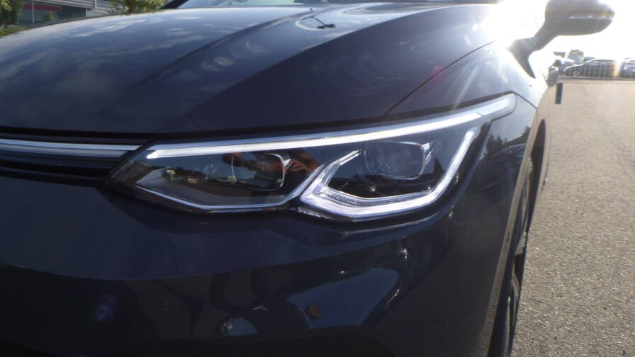 Volkswagen Golf Golf eTSI 150 DSG7 Style + Matrix LED + JA18