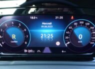 Volkswagen Golf Golf eTSI 150 DSG7 Style + Matrix LED + JA18