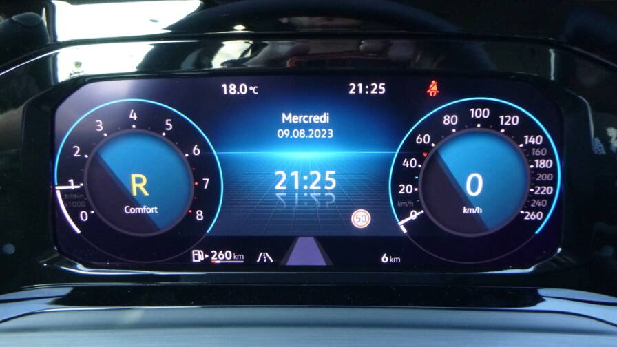 Volkswagen Golf Golf eTSI 150 DSG7 Style + Matrix LED + JA18