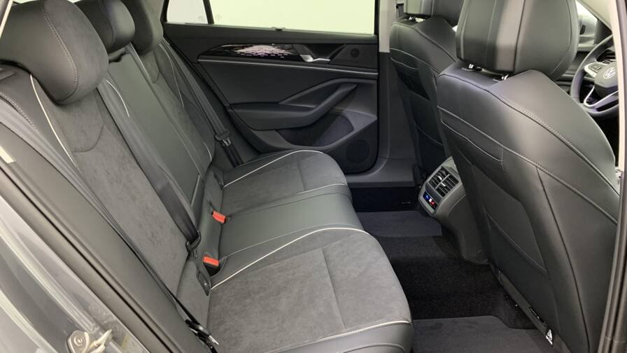 Volkswagen Passat Passat 1.5 eTSI OPF 150 DSG7 Elegance