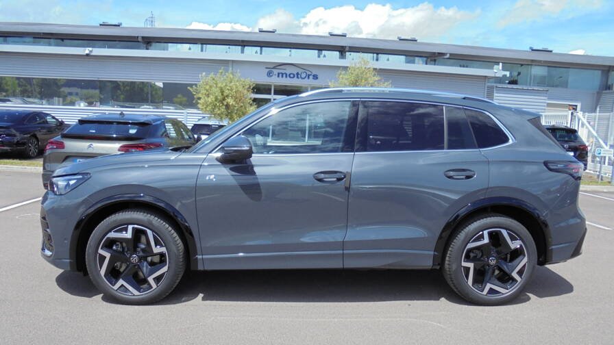 Volkswagen Tiguan Tiguan 2.0 TDI 150ch DSG7 R-Line +Matrix LED +IQ.Drive +Alarme