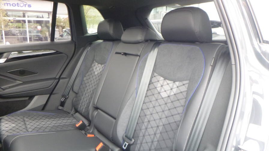 Volkswagen Tiguan Tiguan 2.0 TDI 150ch DSG7 R-Line +Matrix LED +IQ.Drive +Alarme +Toit vitré