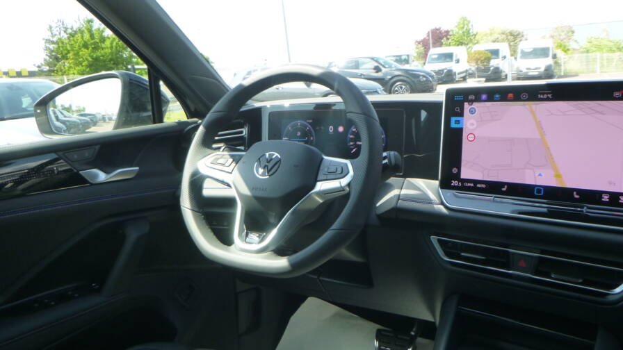 Volkswagen Tiguan Tiguan 2.0 TDI 150ch DSG7 R-Line +Matrix LED +IQ.Drive +Alarme +Toit vitré