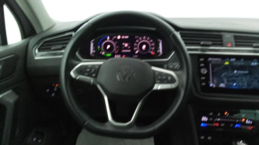 Volkswagen Tiguan Tiguan eHybrid 245 DSG6 Life +Attelage +Nav +Hayon +Caméra