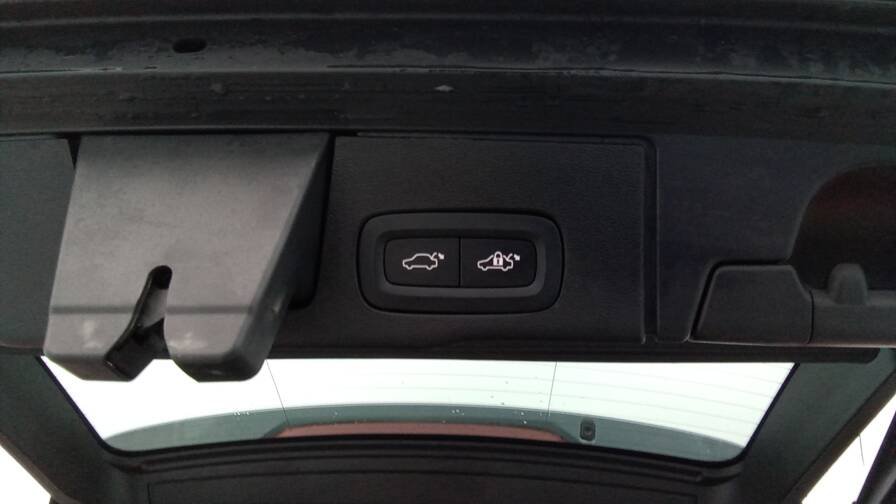 Volvo Xc60 XC60 B4 197 Geartronic 8 Momentum +Pack Intellisafe Pro