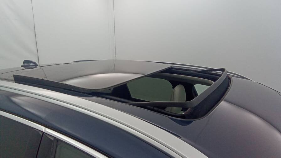 Volvo Xc60 business XC60 T8 Recharge AWD 303 ch + 87 ch Geartronic 8 Executive +360 +Hayon électrique