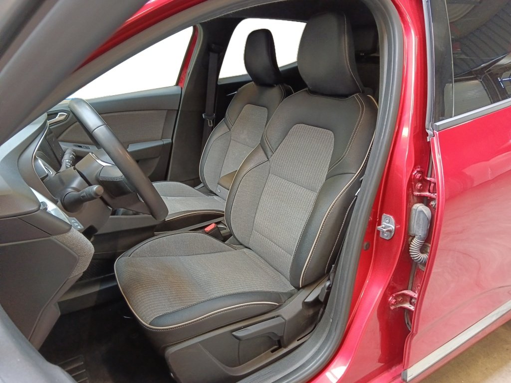 RENAULT Clio 1.0 TCE 90CH TECHNO