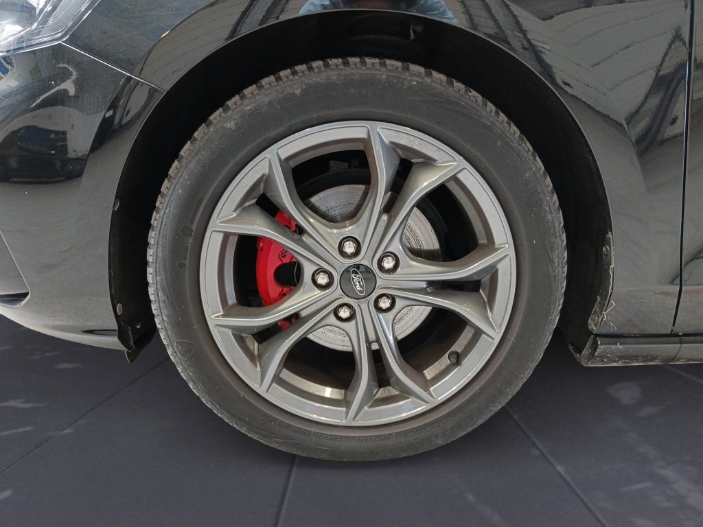 FORD Focus 1.5 ECOBOOST 150 CAst line x