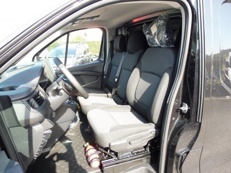 RENAULT Trafic L2H1 3T 2.0 BLUE DCI 150CH ADVANCE EDC -24