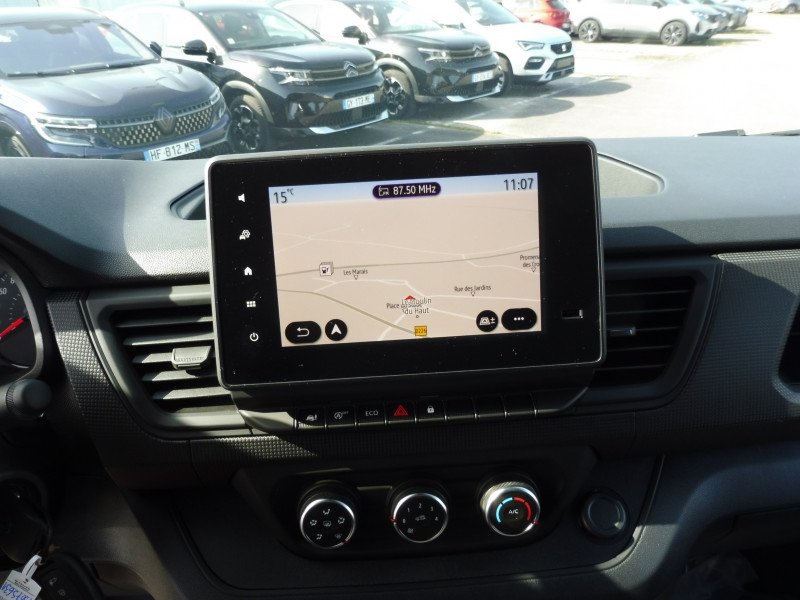 RENAULT Trafic L2H1 3T 2.0 BLUE DCI 150CH ADVANCE EDC -24