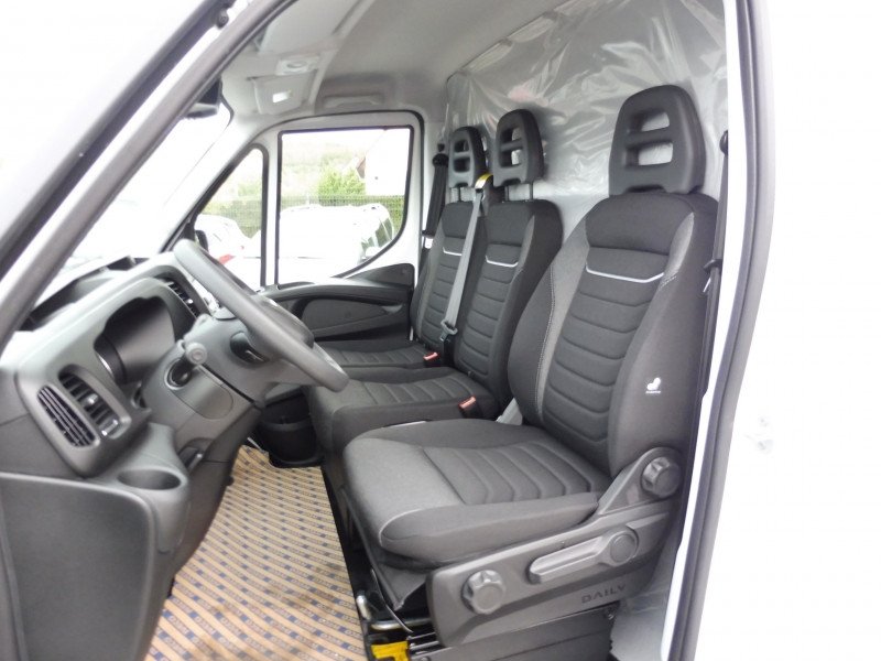 IVECO Daily 35S16 2.3 V12 156CV