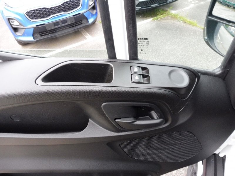 IVECO Daily 35S16 2.3 V12 156CV