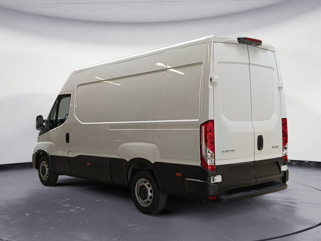 IVECO Daily 35S16 2.3 V12 156CV