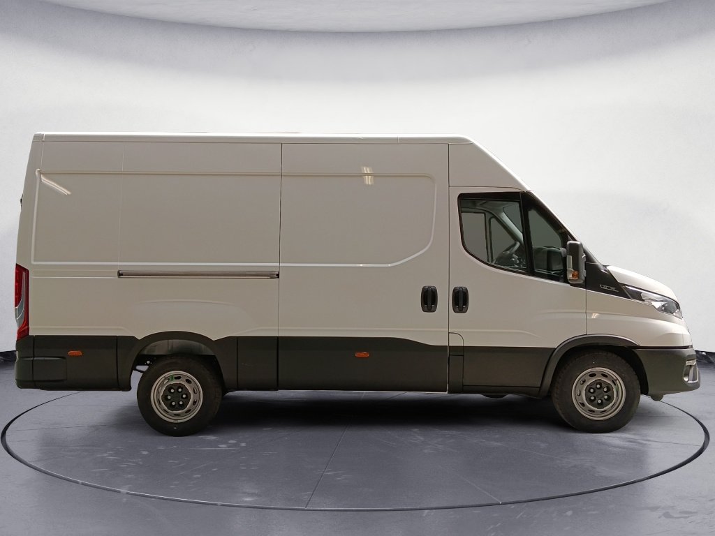 IVECO Daily 35S16 2.3 V12 156CV