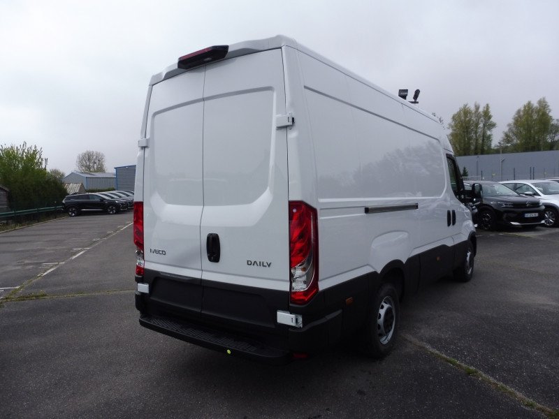 IVECO Daily 35S16 2.3 V12 HI-MATIC 156CV