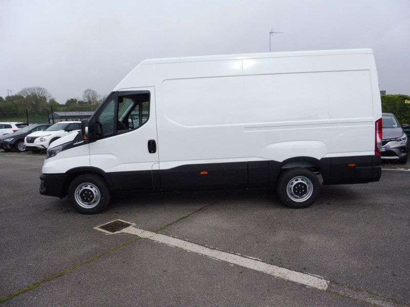IVECO Daily 35S16 2.3 V12 HI-MATIC 156CV