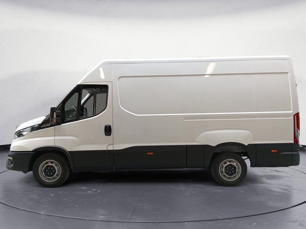 IVECO Daily 35S16 2.3 V12 HI-MATIC 156CV