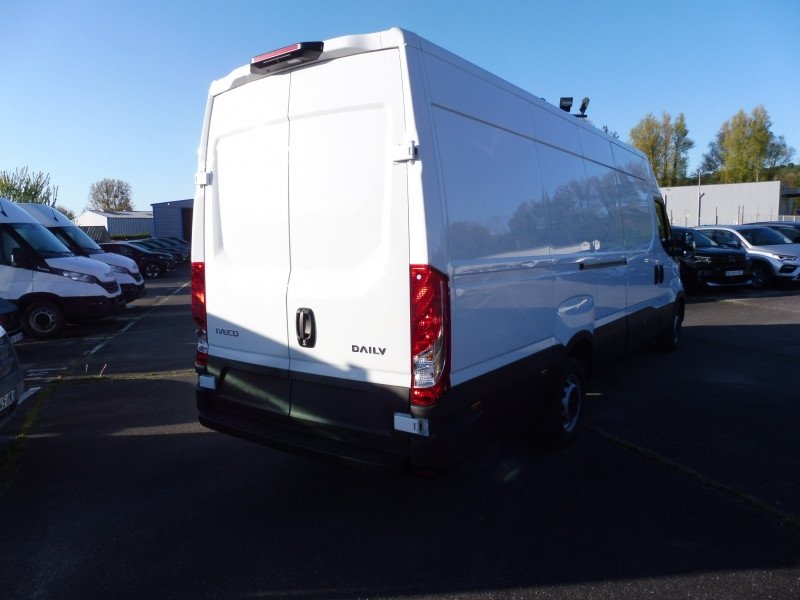 IVECO Daily 35S18 3.0 V16 H2 180CV