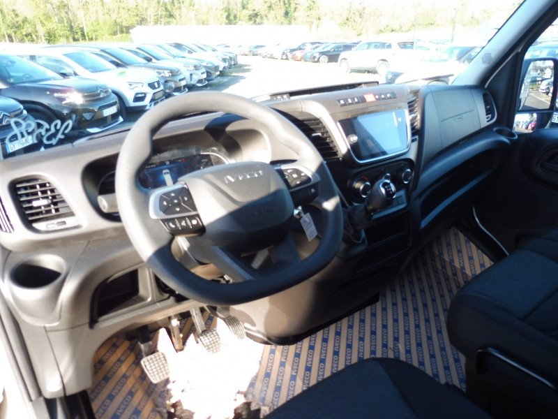 IVECO Daily 35S18 3.0 V16 H2 180CV