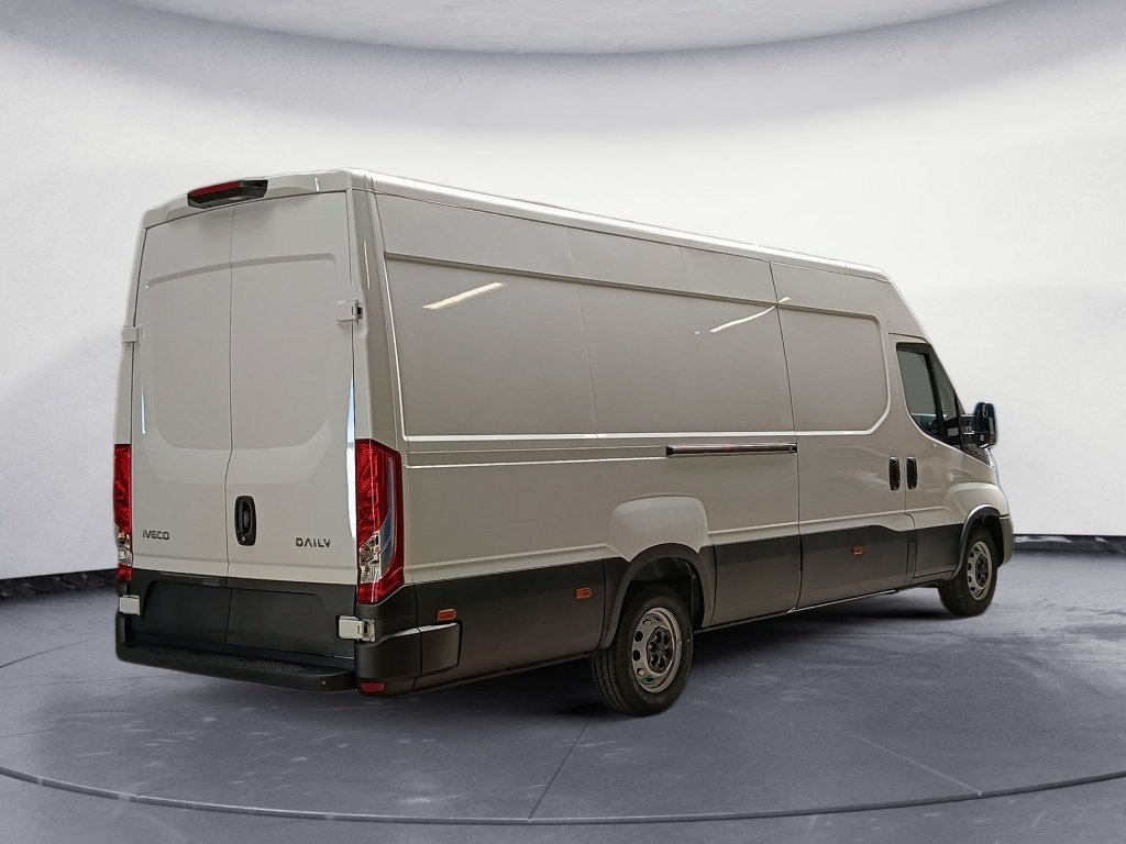 IVECO Daily 35S18 3.0 V16 H2 180CV