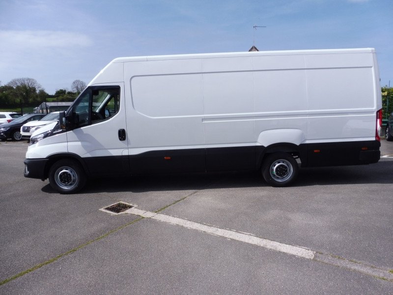 IVECO Daily 35S18 3.0 V16 HI-MATIC H2 180CV