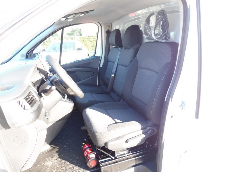 RENAULT Trafic L2H1 3T 2.0 BLUE DCI 150CH ADVANCE EDC -24