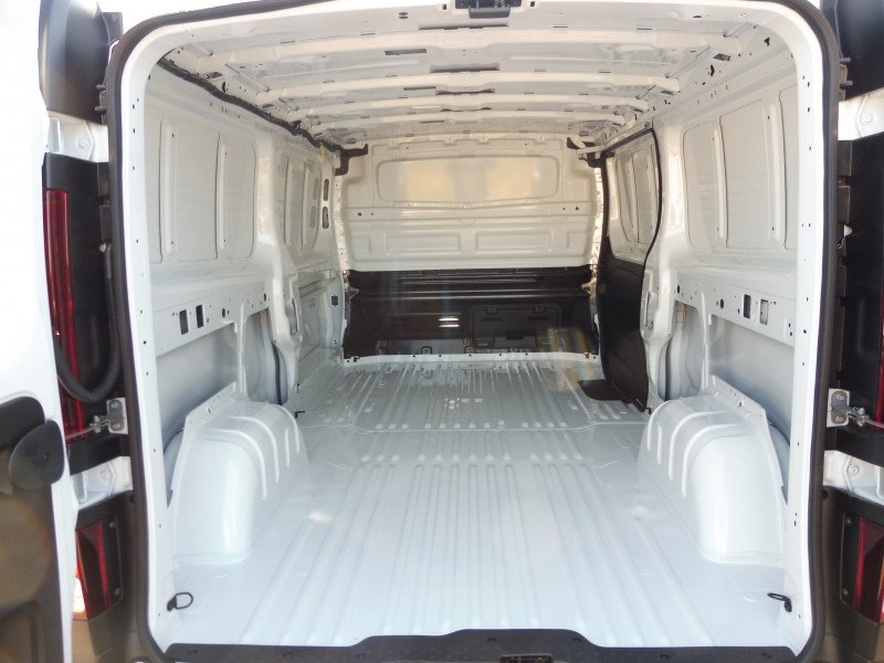 RENAULT Trafic L2H1 3T 2.0 BLUE DCI 150CH ADVANCE EDC -24