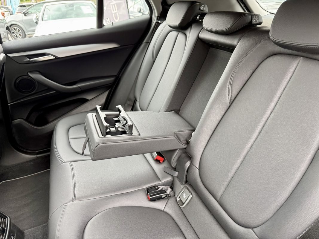 BMW X2 (F39) XDRIVE 25E 220 BUSINESS DESIGN BVA6 2022