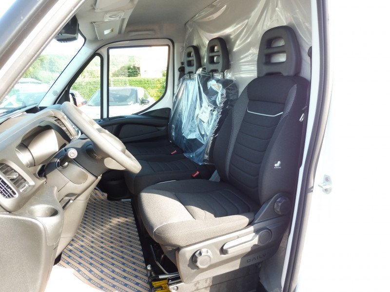 IVECO Daily 35S16 2.3 V12 156CV