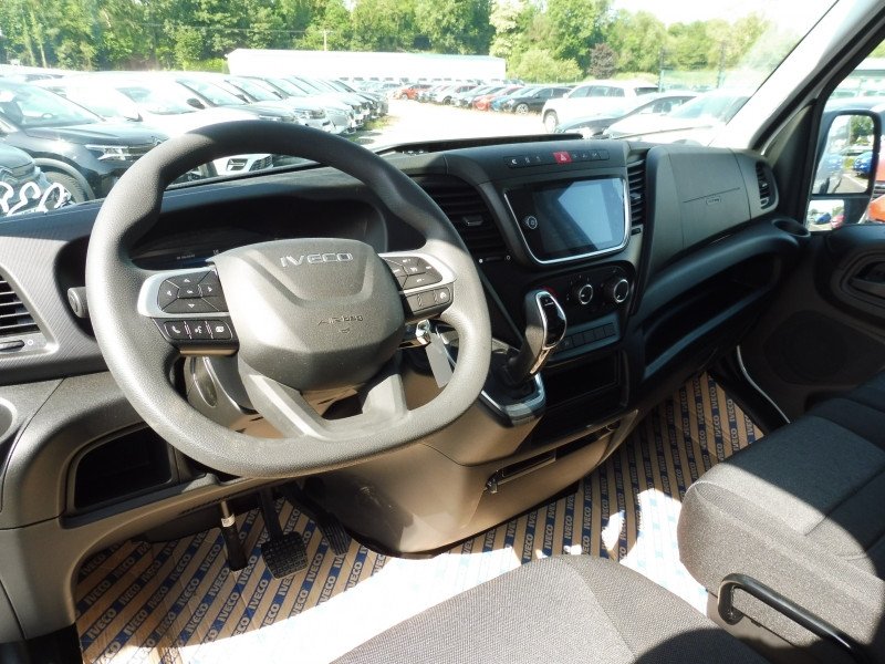 IVECO Daily 35S16 2.3 V12 HI-MATIC 156CV
