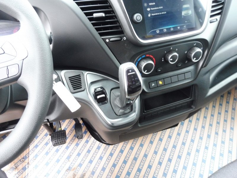 IVECO Daily 35S18 3.0 V16 HI-MATIC H2 180CV
