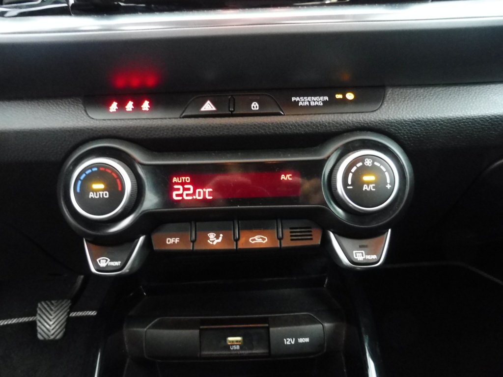 KIA Stonic 1.0 T-GDI 100lx urban