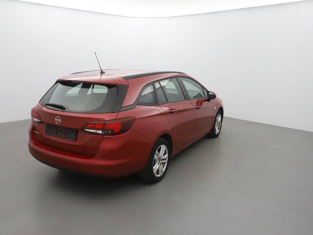 OPEL Astra ST 1.2 130edition pack