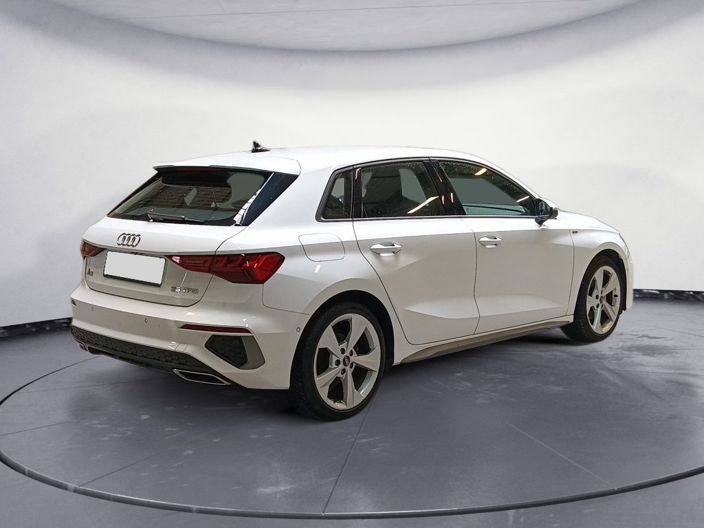AUDI A3 Sportback 35 TFSI 150CH MILD HYBRID S LINE S TRONIC 7