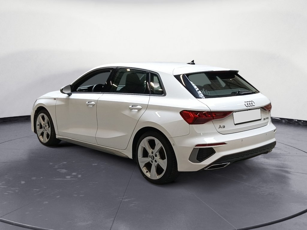 AUDI A3 Sportback 35 TFSI 150CH MILD HYBRID S LINE S TRONIC 7