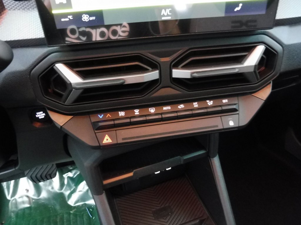 DACIA Duster 1.8 HYBRID 155CH JOURNEY