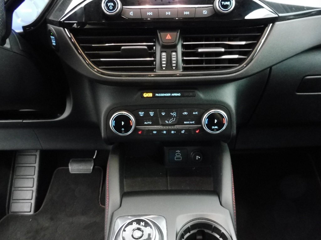 FORD Kuga 2.0 TDCI 120CH ST-LINE POWERSHIFT