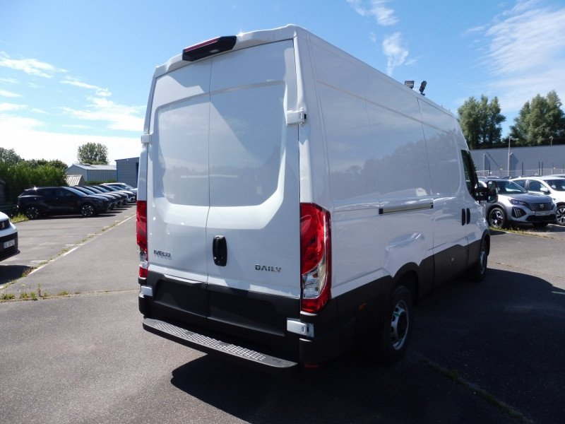 IVECO Daily 35S16 2.3 V12 HI-MATIC 156CV