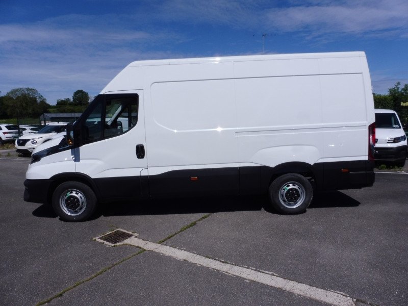 IVECO Daily 35S16 2.3 V12 HI-MATIC 156CV