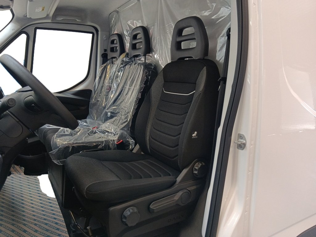 IVECO Daily 35S16 2.3 V12 HI-MATIC 156CV