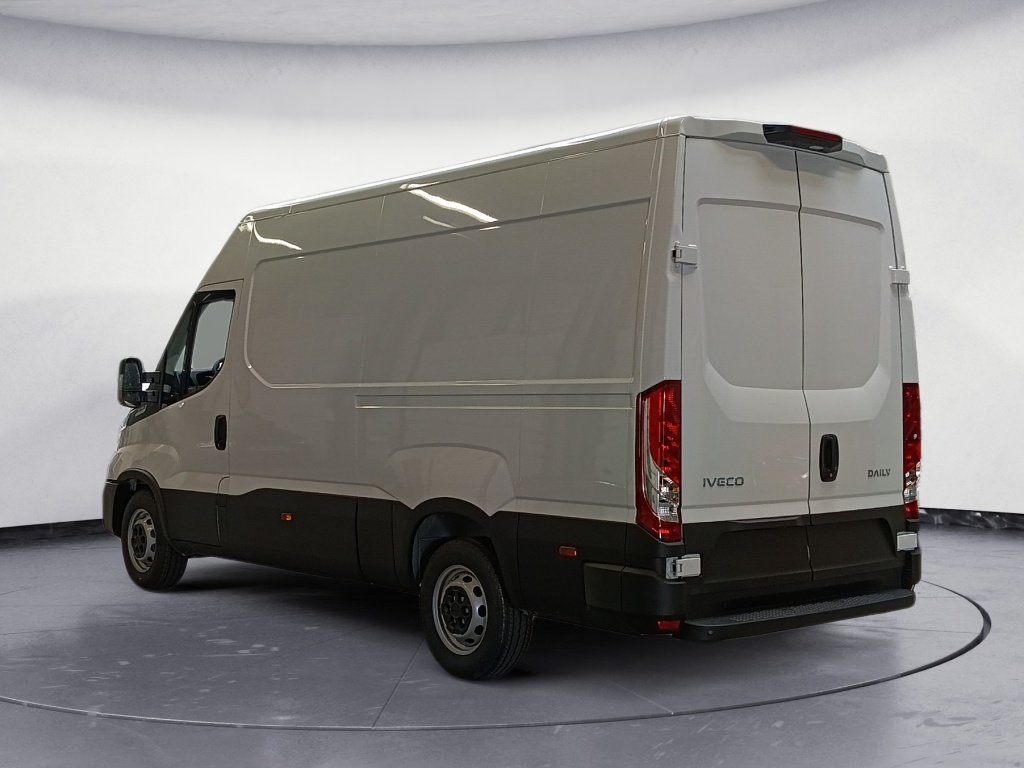 IVECO Daily 35S16 2.3 V12 HI-MATIC 156CV