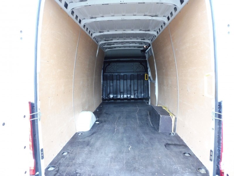 IVECO Daily 35S16H V16