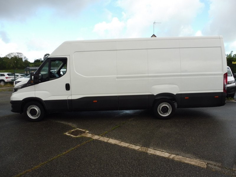 IVECO Daily 35S16H V16