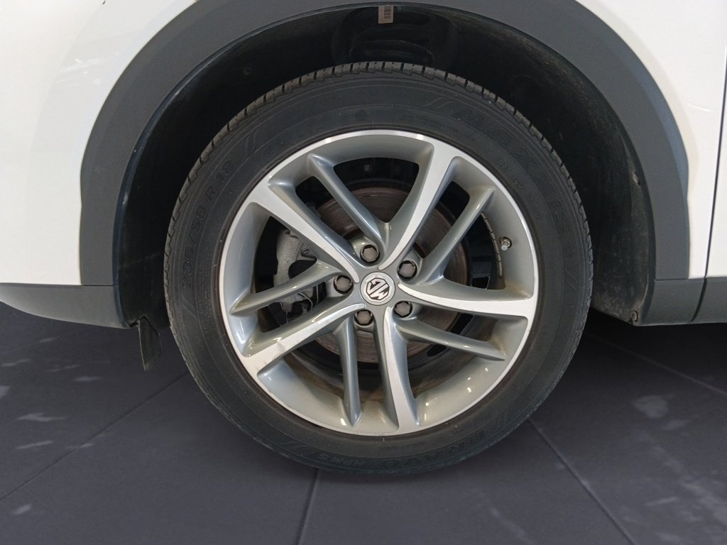 MG HS 1.5 T-GDI 162 AT luxury
