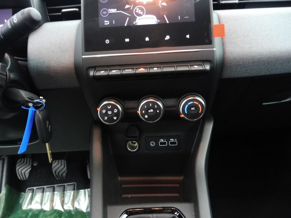 RENAULT Clio 1.0 TCE 90CH EVOLUTION – 25