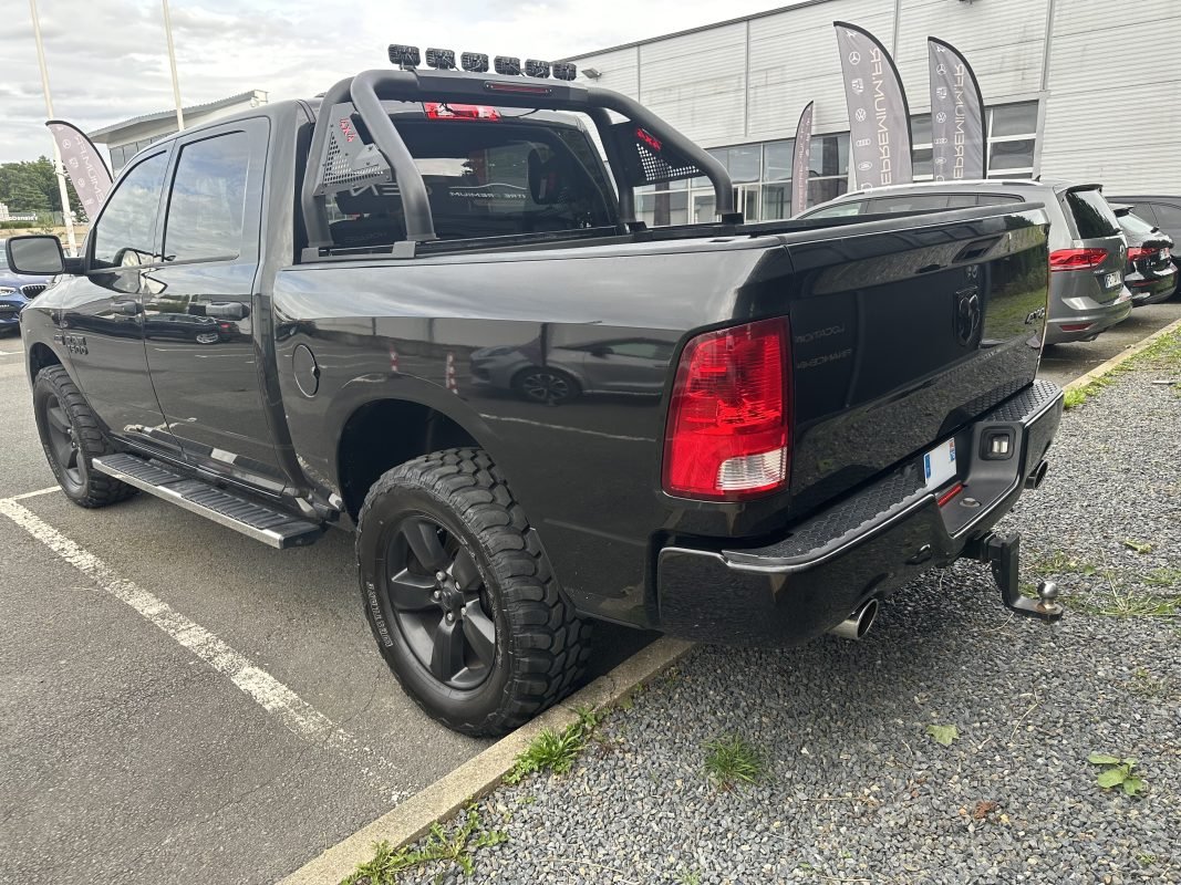 DODGE RAM 1500 5.7 V8 390 HEMI CREW CAB