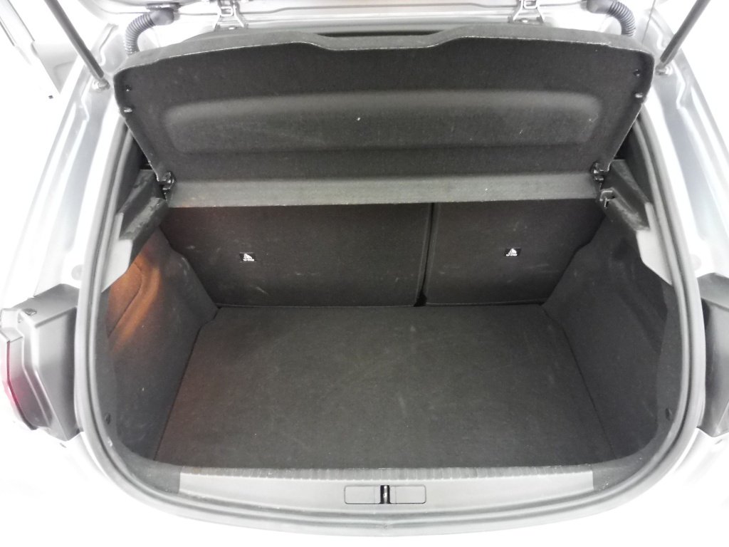 PEUGEOT 208 1.2 HYBRID 145CH GT E-DCS6